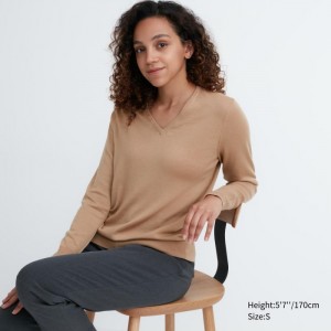 Sweter Damskie Uniqlo Extra Fine Merino V-Neck Long-Sleeve Beżowe,Uniqlo Polska | E134735